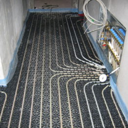 Fußbodenheizung-Verteiler