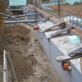 Leerrohre im Fundament