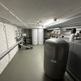 Groß-Gaskesselanlage mit Pumpenbaugruppe